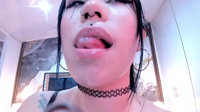 SusanVillan Live XXX chat