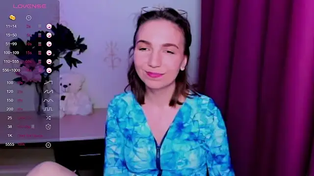 KindHazelHere_ 现场XXX聊天