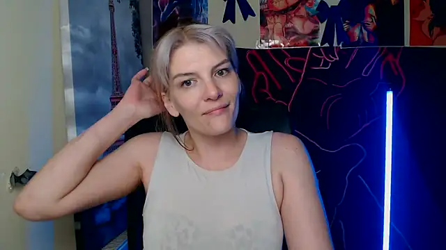 Chatroom XXX en direct de VanessaRey_