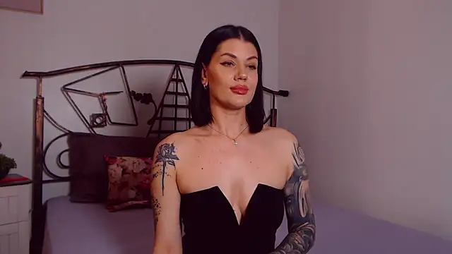 دردشة YvonneEverlee الجنسية المباشرة