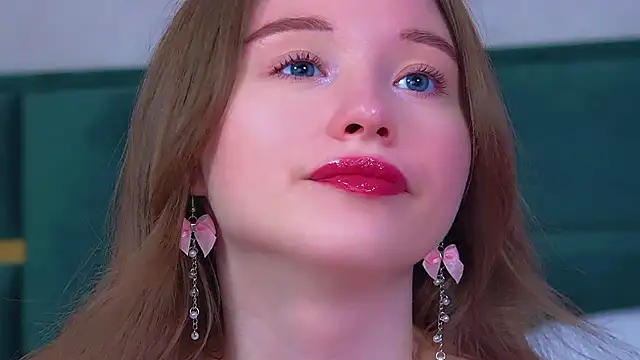 KeiraAsti's Live XXX Chat