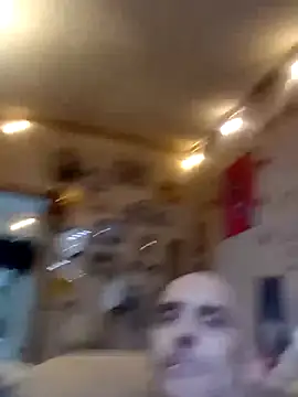 ClydeCan409's Live XXX Chat
