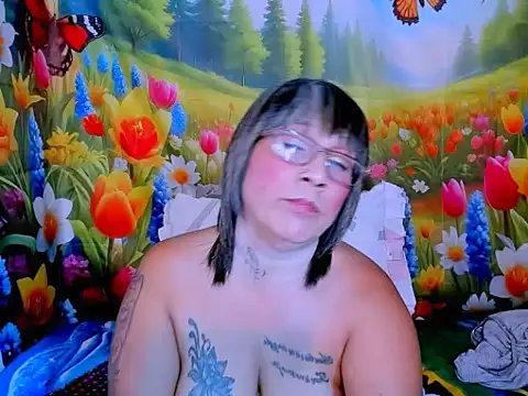Show modela indianroxy na web-kameri