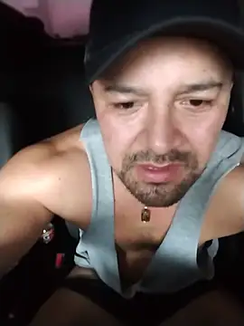 AlejoMoretti's Live XXX Chat