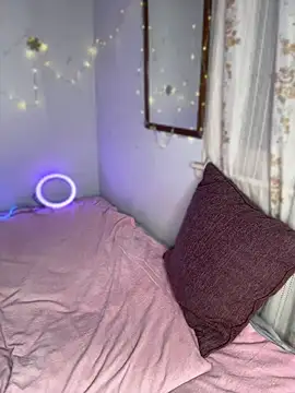 Mizztikaa Adlı Modelin Canlı XXX Sohbeti