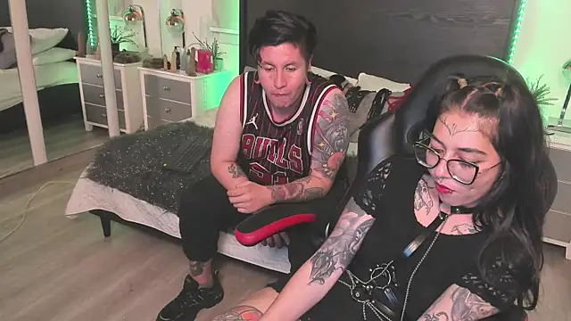 inkedsinners_ – Naživo XXX chat
