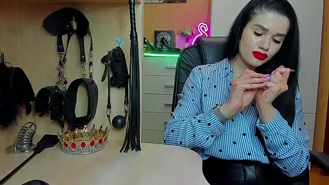 KristiTopxx Adlı Modelin Canlı XXX Sohbeti