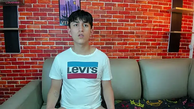 Hoot_boyss_ Webcamshow