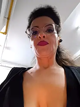 RebeccaNoble Chat XXX live