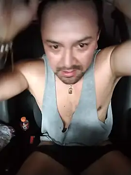Živý XXX chat AlejoMoretti