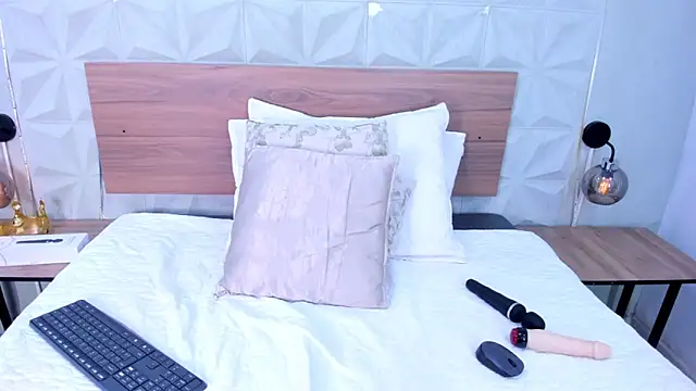 Stacey_white_'s Live Chat Room