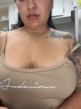 latina_curvy22: вебкам-шоу