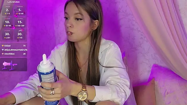 AmmyJones_'s Live XXX Chat