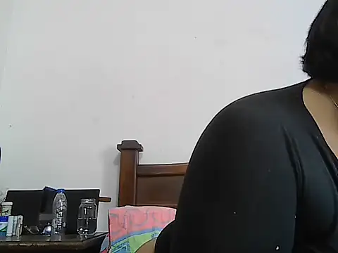 Veronica_missbigg's Webcam Show