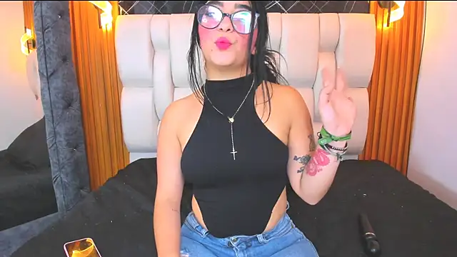 mia89_dl Live XXX-Chat