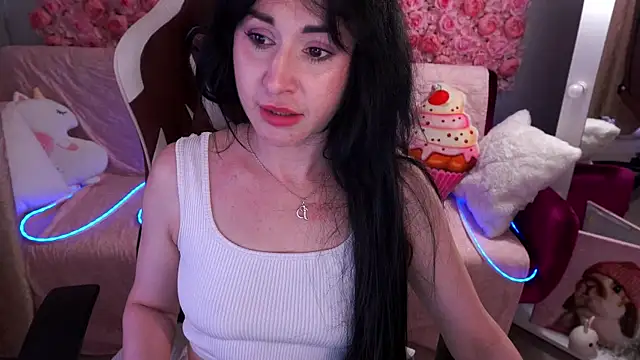 CarolinaaFoxyyy Adlı Modelin Canlı XXX Sohbeti