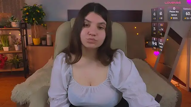 Czat XXX na żywo – Viola__Shy