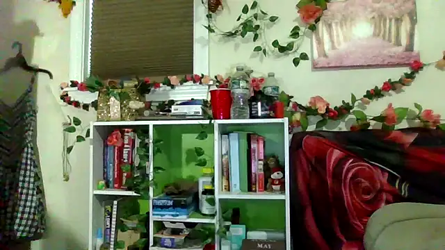AverageRose Live XXX Chat