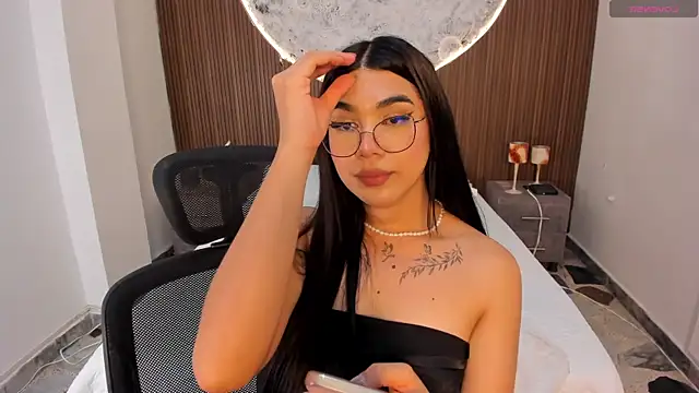 RoseCassie 在線直播表演