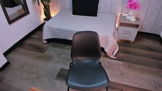 Chatroom XXX en direct de Hanna_naoo_