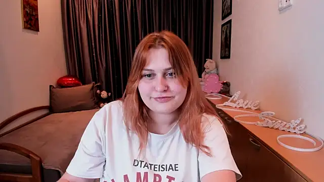NoraLiin Adlı Modelin Canlı XXX Sohbeti