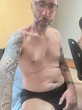 Show modela Tiojhonny na web-kameri