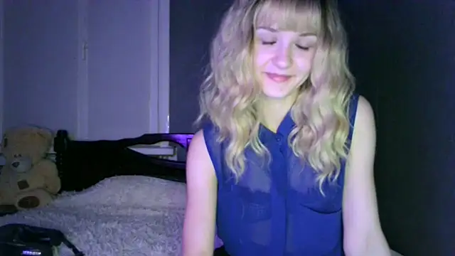 Sofi_Sun_Ray's Live XXX Chat