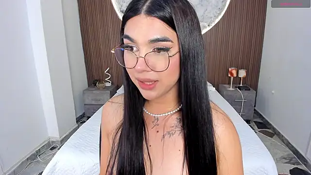 RoseCassie's Webcam Show