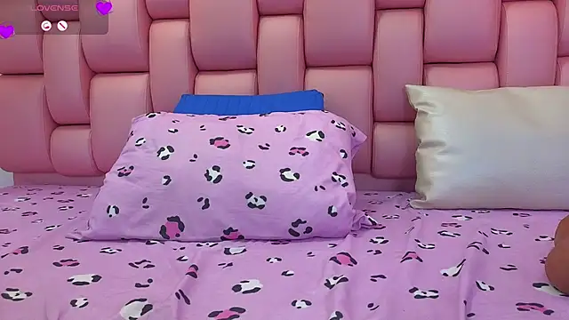 XXX chat uživo modela vagaro_