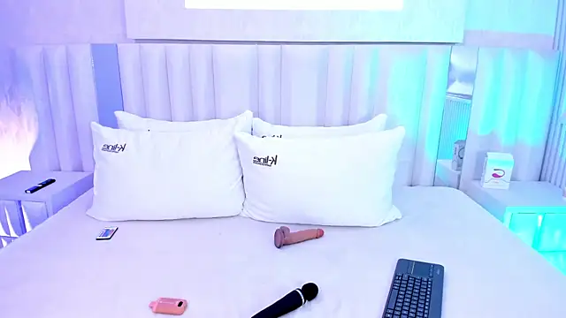 iim_Cloe Chat XXX live