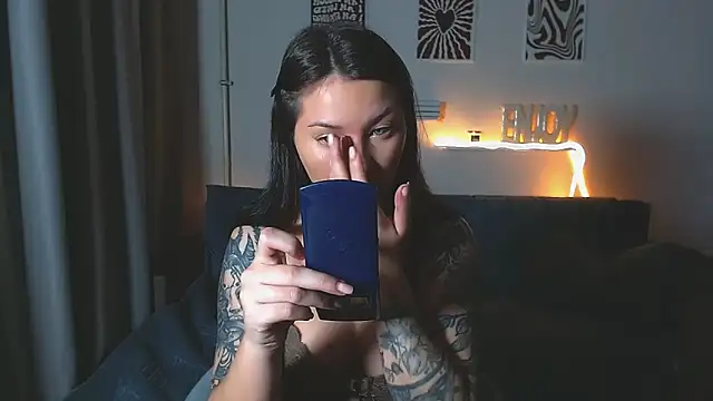 AlexaSven Adlı Modelin Canlı XXX Sohbeti