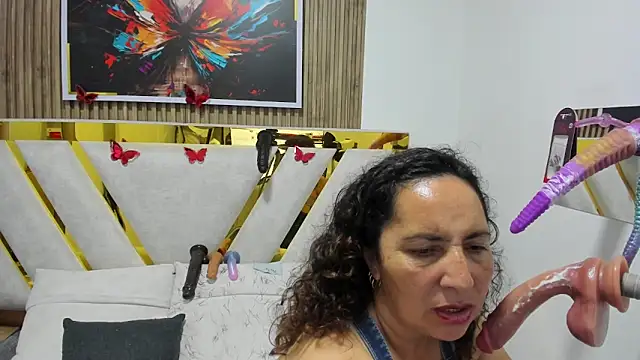 Luna_Naughty1's Live XXX Chat