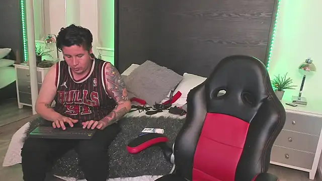 inkedsinners_'s Webcam Show