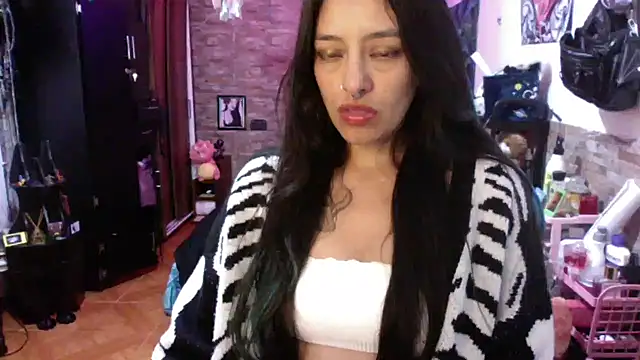XXX chat uživo modela AngelaQueen_