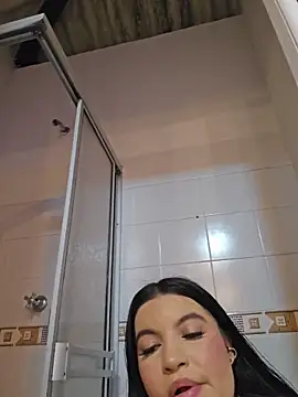 Pretty_Julieta Adlı Modelin Canlı XXX Sohbeti