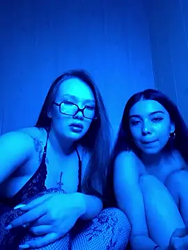 HotVibeK's Live XXX Chat