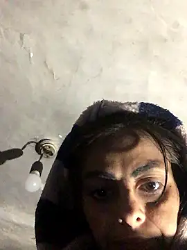 CrowedNiddm Webcam-Show
