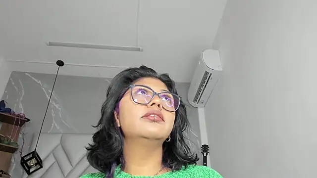 MirandaHaguenのウェブカメラショー