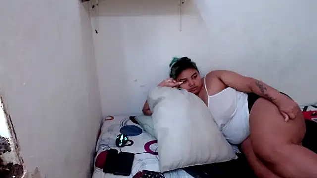 Chat XXX en directo de katteyes_20