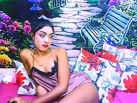 IndianPretty14u2Luv's Live XXX Chat