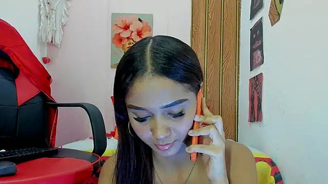 MarianaManzur Adlı Modelin Canlı XXX Sohbeti