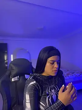 JuanitaMore01's Live Chat Room