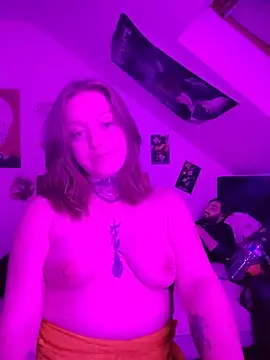 Amatrice_X's Live Chat Room