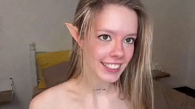 Catrinee's Live XXX Chat