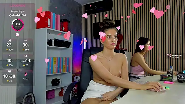Živý XXX chat OfficeGirls