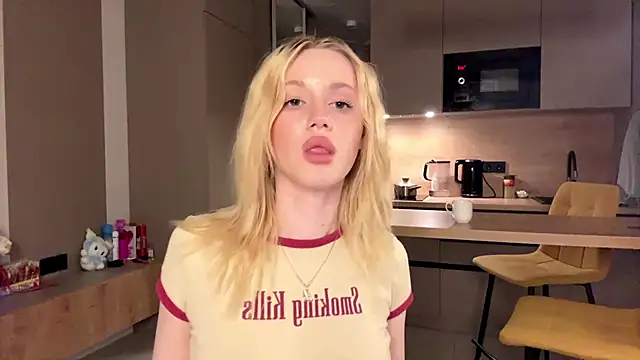moonavelle's Live XXX Chat