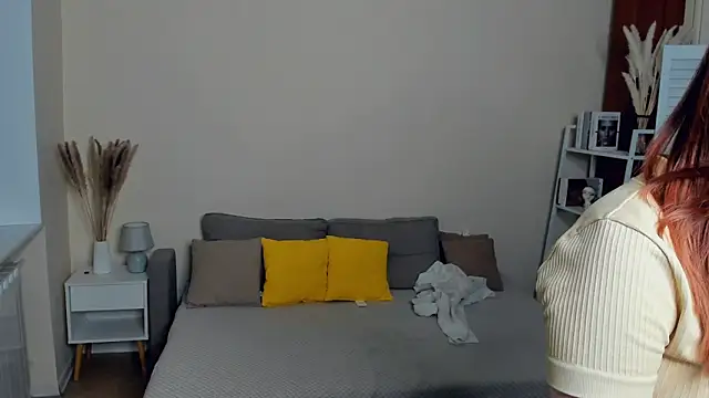 DeloraHakimi webkamerás műsora