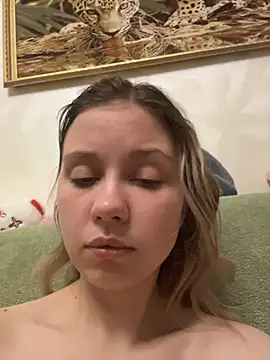 Pokazy przed kamerką – StaceyCross_