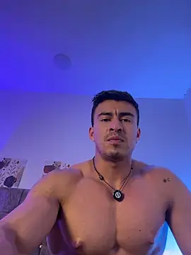 Chris_Clarck Adlı Modelin Canlı XXX Sohbeti