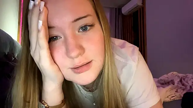 Lisi_Kiss_ élő XXX-chatje